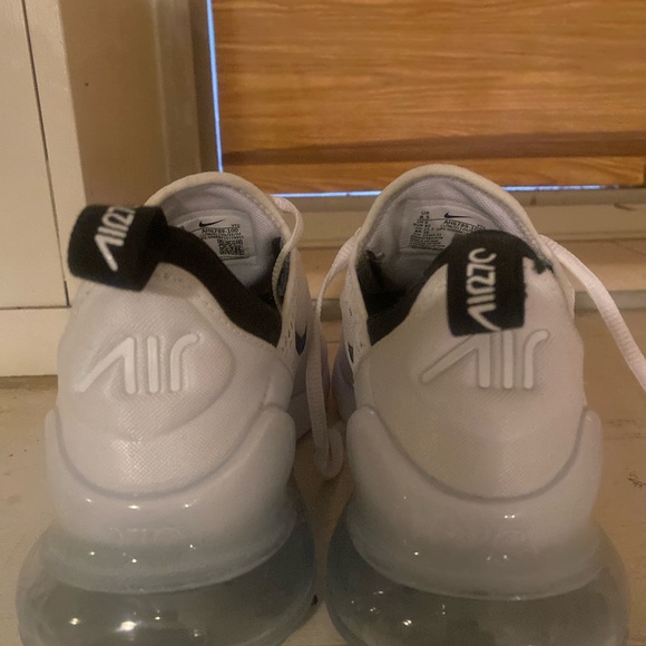 Nike sneakers - Picture 5 of 6